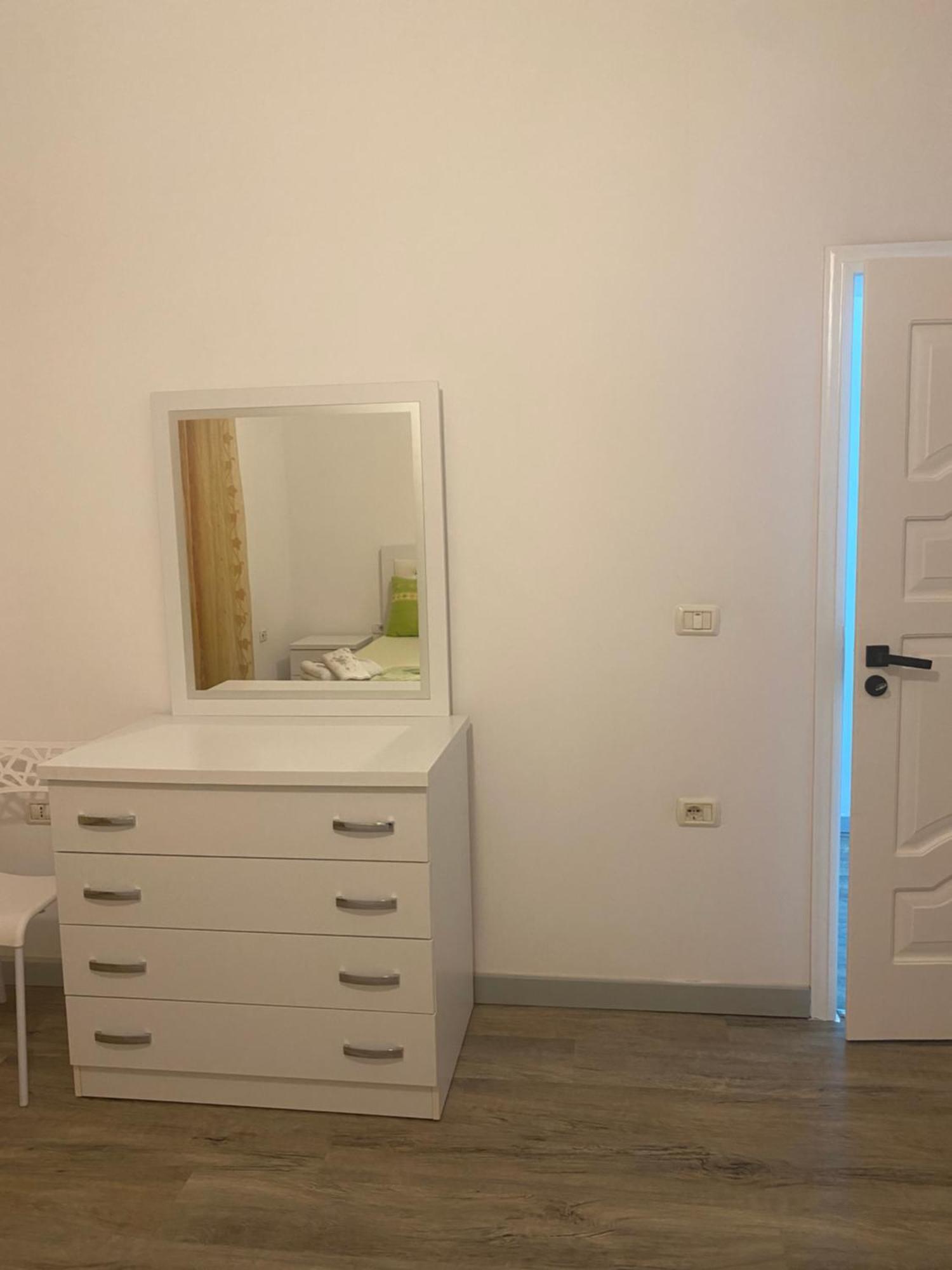 Tirana Leasing&rentals Appartement *
